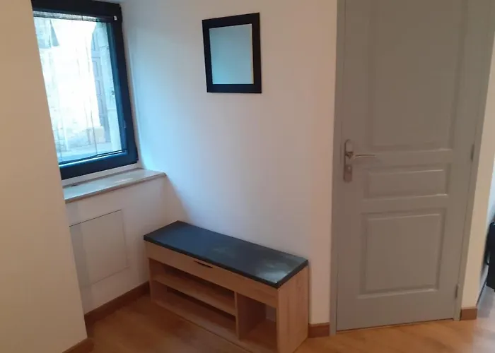 公寓 Le Menascle Saint-Georges-de-Luzençon